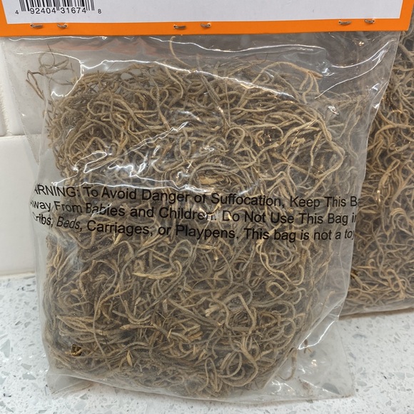 NWT 2 Bags of Decorative Moss - Picture 3 of 3
